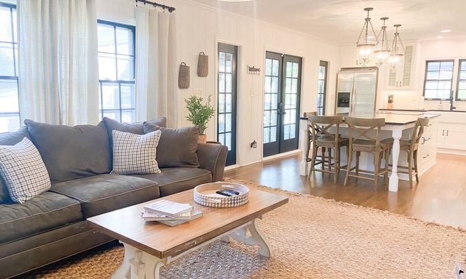 Charlotte House | Well-Appointed South CLT Ranch - Chef's Kitchen/King En Suite/Gas Fire Pit