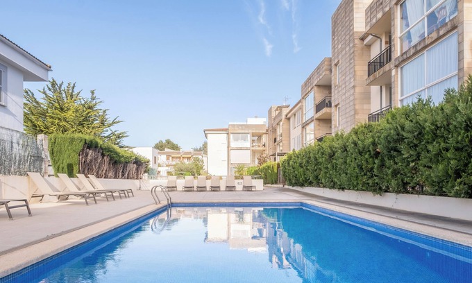 Puerto de Pollensa Apartment | Well Furnished Apartment with Private Roof Terrace and Pool