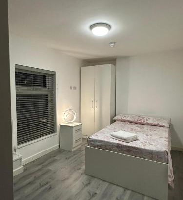 Wellingborough House | Wellingborough Guest House