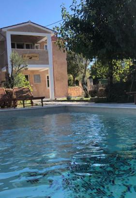 Martinski Villa | Wellness House Oliva with heated salt water Pool, Sauna & Jakuzzi