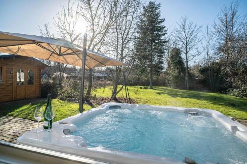 Brunsbuttel House | Wellness Oase mit Whirlpool u Sauna