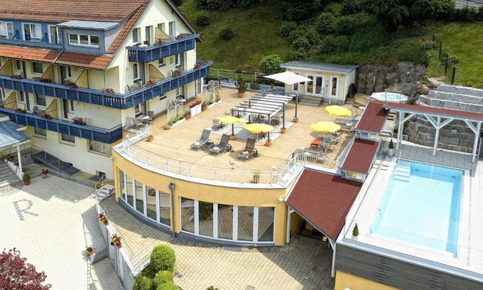 Bad Wildbad Hotel | Wellnesshotel Rothfuß mit Spa und 2 Schwimmbädern