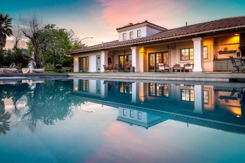 Paso Robles House | Wellsona Vineyard Retreat Pool Hot Tub Views Main Home Guest Home
