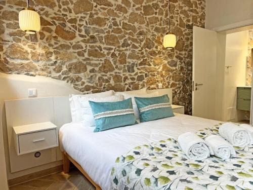 Fuseta Apartment | Wellstone Steps to the Sea by Junto ao Mar