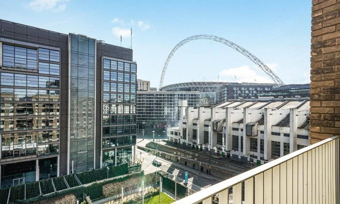 Wembley Park Apartment | Wembley Empire Apartment - City Living