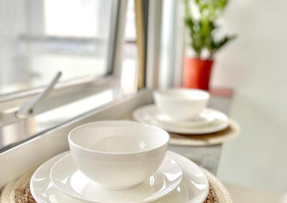 Westbourne Green Apartment | West Centre of London Apartment with Patio
