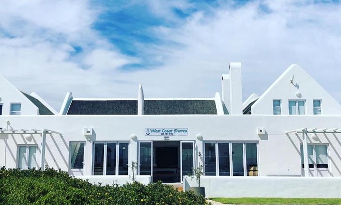 Jacobs Bay House | West Coast Shores