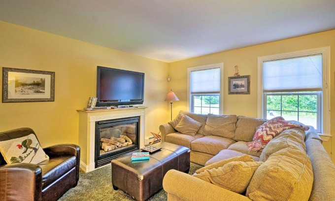 West Dover House | West Dover Home with Deck, Grill and EV Outlet