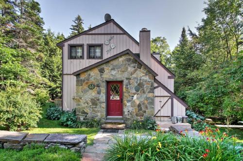 West Dover House | West Dover Vacation Rental with Hot Tub Near Mt Snow