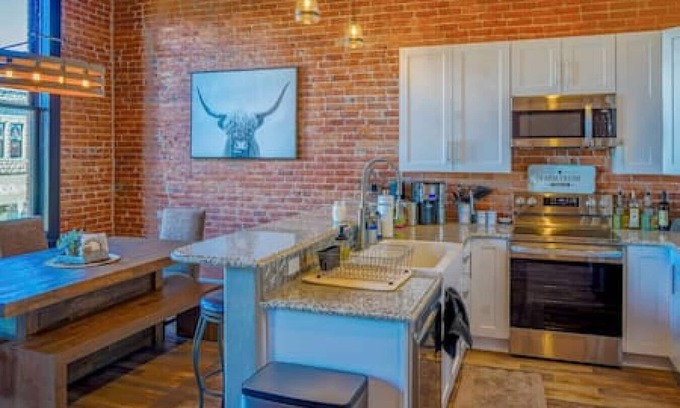 Baker City Apartment | West Empire Theatre Loft