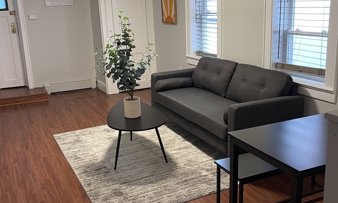 Long Beach Apartment | West End Beach Block Apartment
