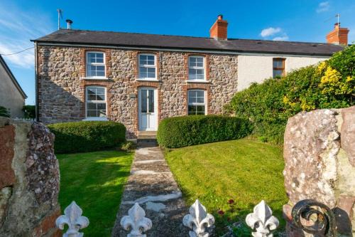 Llangennith House | West End Cottage