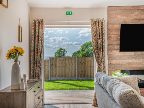 Ruardean House | West End Farm Lodge Alabaster