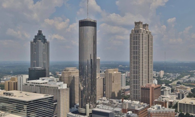 West End Apartment | West End Getaway (1 BR)