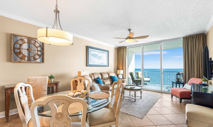 West Panama City Beach Resort | *West End PCB! Book Fall Break now!