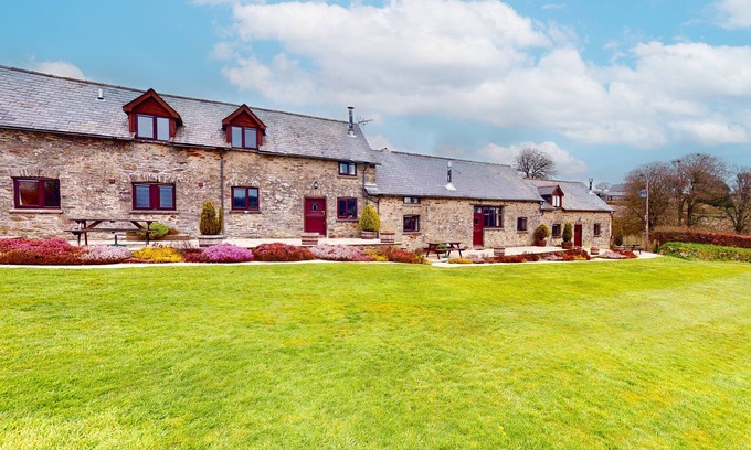 Hawkridge Cottage | West Hollowcombe Farm Cottages - full site