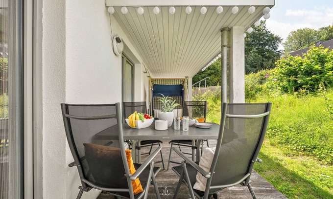Murwik Apartment | West Indies - close to the beach, terrace WLAN, parking space, washing machine