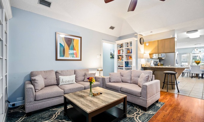 Mobile House | West Mobile's Home Away From Home