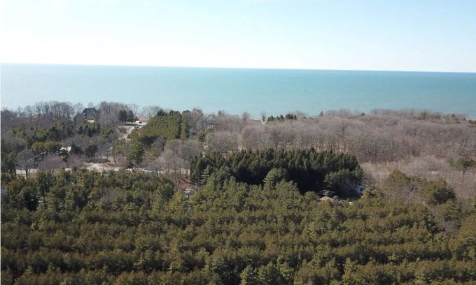 West Olive House | West Olive Home Walk to Lake Michigan.