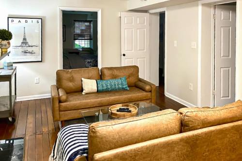 Historic Downtown Savannah Apartment | West Victorian District Garden Retreat