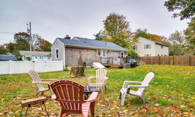 West Yarmouth Cottage | West Yarmouth Cottage w/ Gas Grill: Walk to Beach!