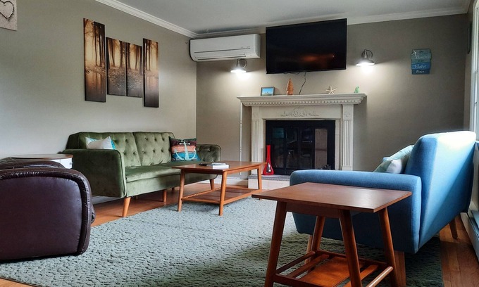 Westerly House | Westerly Beach minutes from private 3 bed house