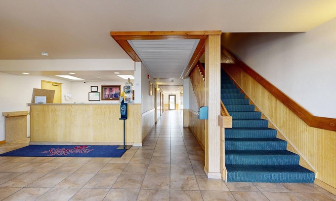 West End Hotel | Western Executive Inn