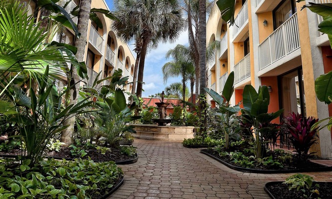 West Kissimmee Condo | Westgate Towers 2br suite, Saturday check-in