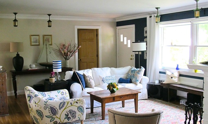 Remsenburg House | Westhampton 4 bedrooms with study and hot tub