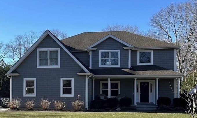 Quioque House | Westhampton Beach! Close To Main Street/Beach/Heated POOL