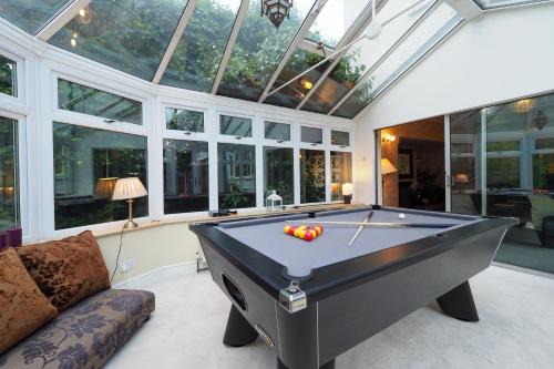 Nottingham House | Westmorland - 4 Bedroom House - FREE Parking for up to 7 Cars - Walking distance to QMC and University - Ideal for Contractors and Large Groups
