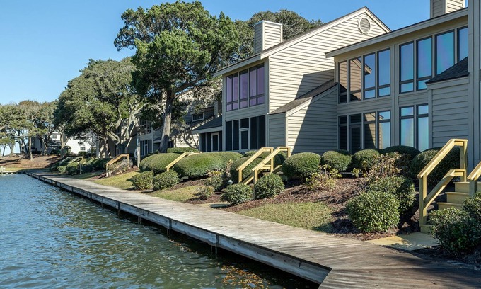 Pine Knoll Shores Condo | Westport B-4, Soundfront Condo in Pine Knoll Shores, NC!