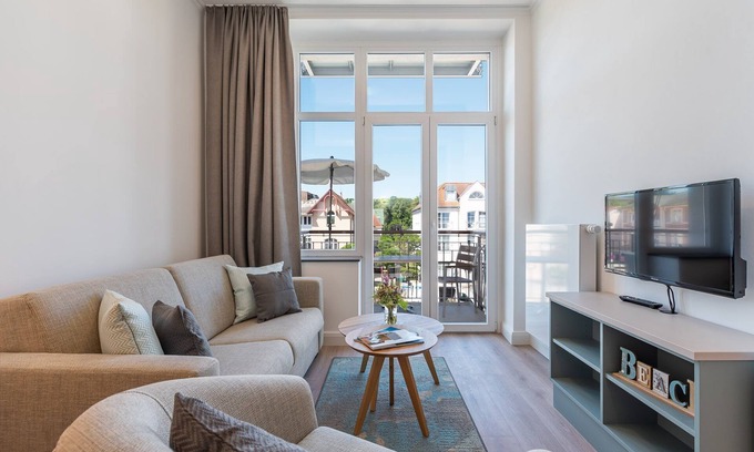 Ostseebad Kuhlungsborn Apartment | Westside Arthotel Apartment 206 - Apartment 206