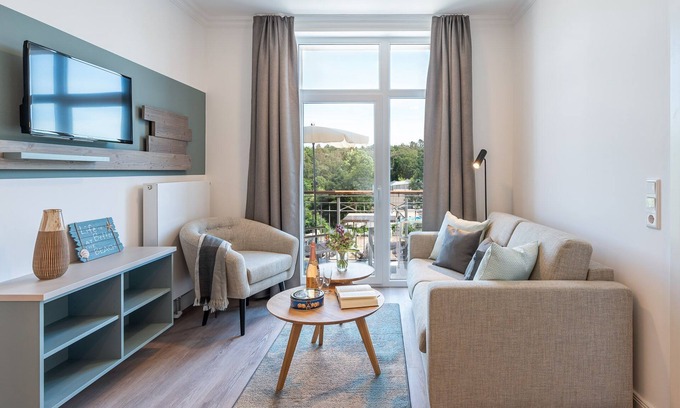 Ostseebad Kuhlungsborn Apartment | Westside Arthotel Apartment 104 - Apartment 104