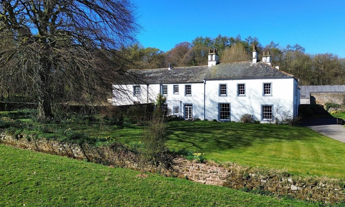 Westward Cottage | WESTWARD PARK, pet friendly, character holiday cottage in Wigton