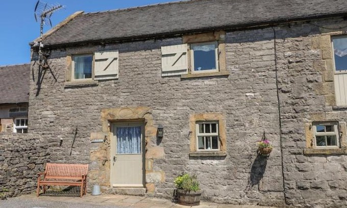 Newton Grange House | Wetton Barns Holiday Cottages