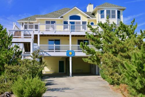 Whalehead Beach House | WH852- Mellow Yellow