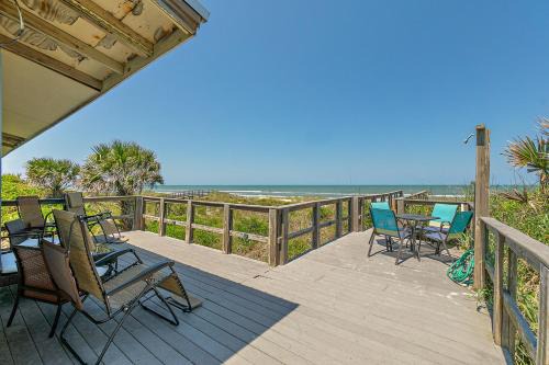 Crescent Beach House | Whales Rest