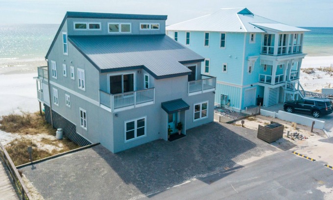 Gulf Trace House | Whatcha Dune: Beautiful Beach Front Home! 8 BR / 5.5 BA!