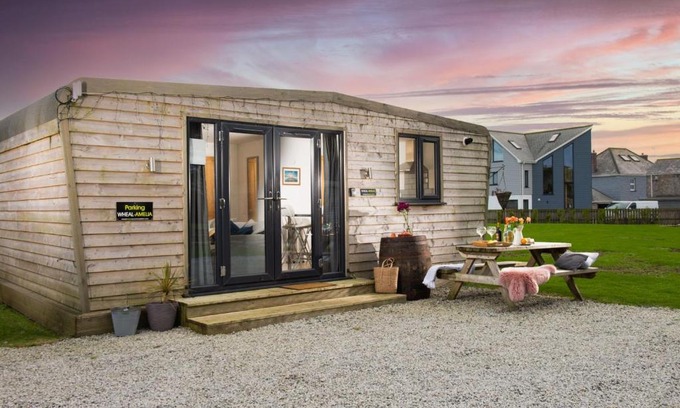 Helford Passage Apartment | Wheal Amelia- Beautifully Fitted Wooden Lodge Helston Cornwall
