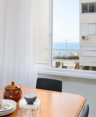 Netanya Apartment | When the sea and the city meet
