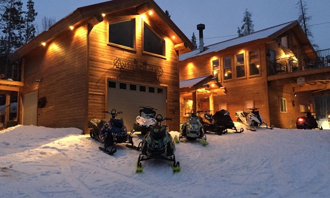 Albany Cabin | Where Luxury Meets the Outdoors Albany, Wyoming