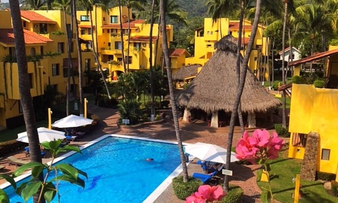 Club Santiago Condo | Where the mountains meet the sea!