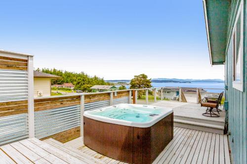 Oak Harbor House | Whidbey Sunrise Formerly Canterbury Sunrise