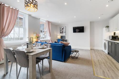 Worcester Apartment | WhiskAwayStays - Victoria House - Apartment 2