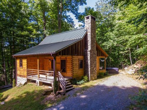 Sugar Grove House | Whiskey Creek Cabin