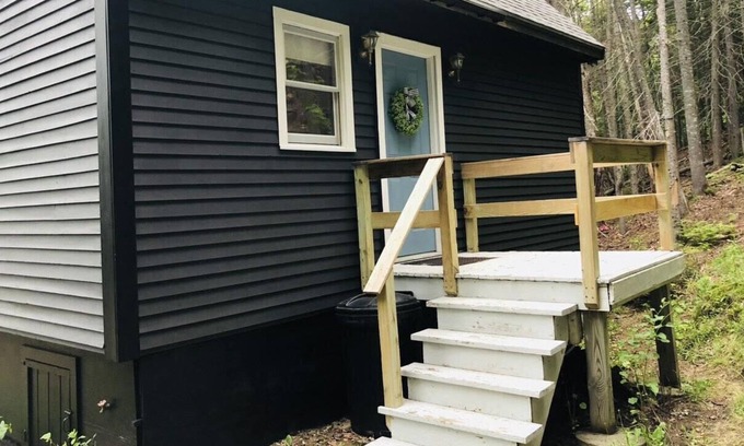 Rangeley Cabin | Whiskey River Ridge- cozy modern cabin close to downtown+Saddleback Mt.