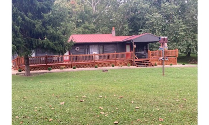 Stockdale House | Whiskey Rock Lodge- Hot Tub -sleeps up to 14