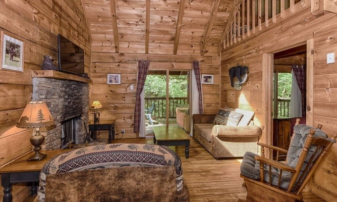 Townsend Cabin | Whisper Creek 2 Bedroom Cabin by RedAwning