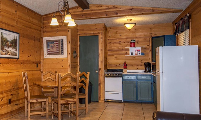Ruidoso Cabin | Whispering Pine Cabins